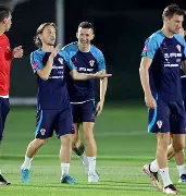 包含克罗地亚队全胜晋级，实力展现无疑的词条