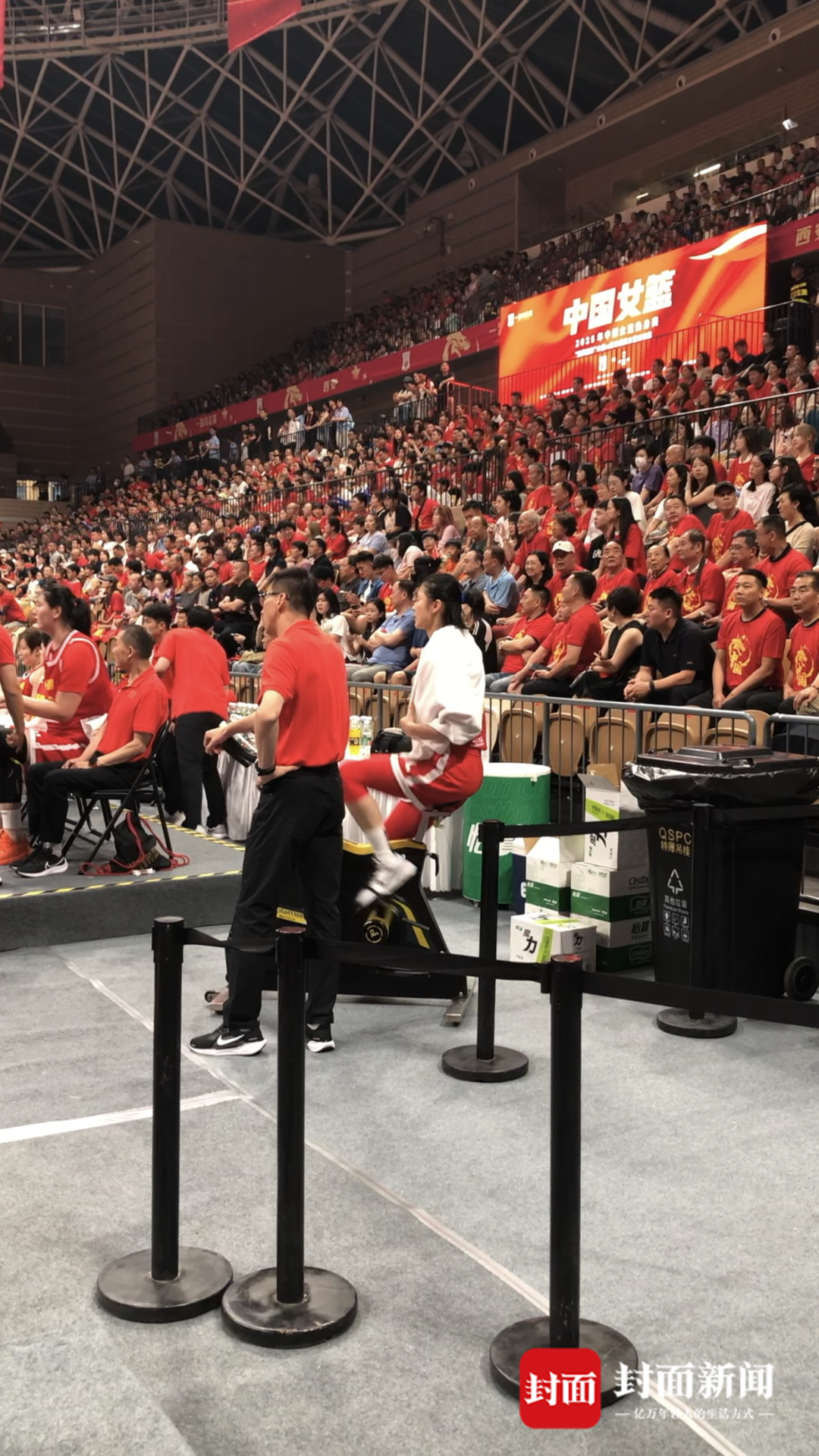 激烈对决引发球迷热议，悬念难解的简单介绍